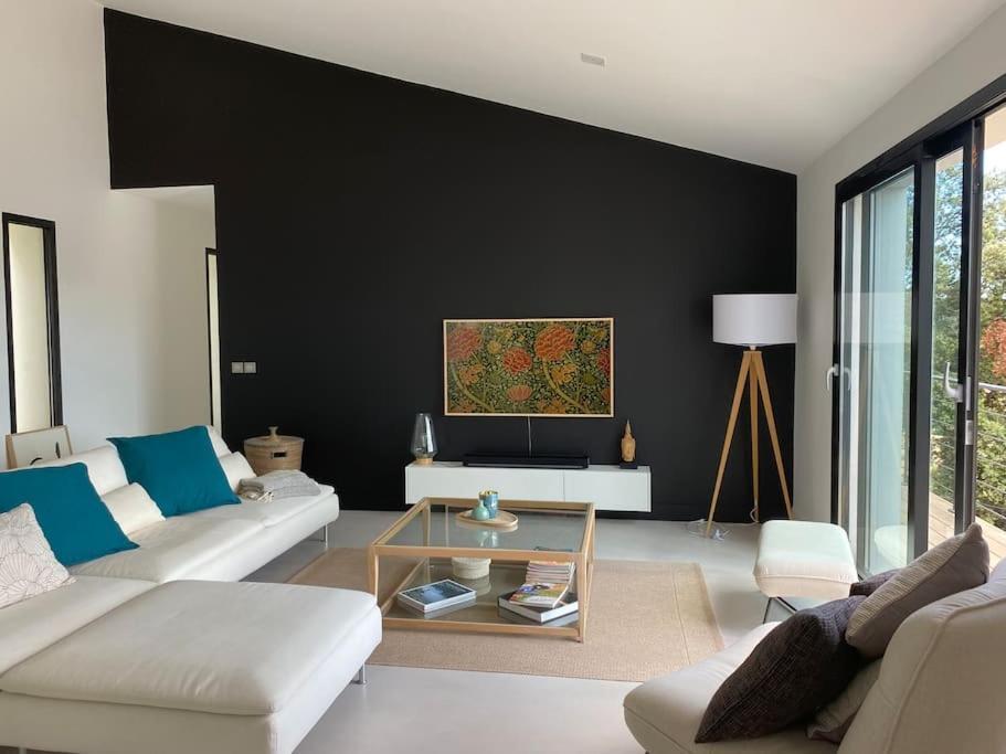 Belle Maison Contemporaine Ampus Экстерьер фото